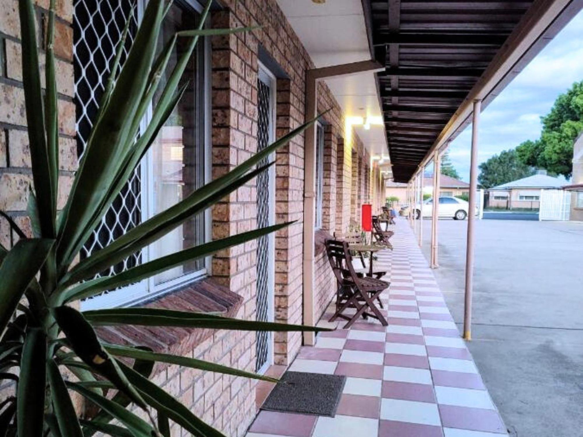 The Phoenix Artesian Spa Resort And Accommodation Moree Exterior photo