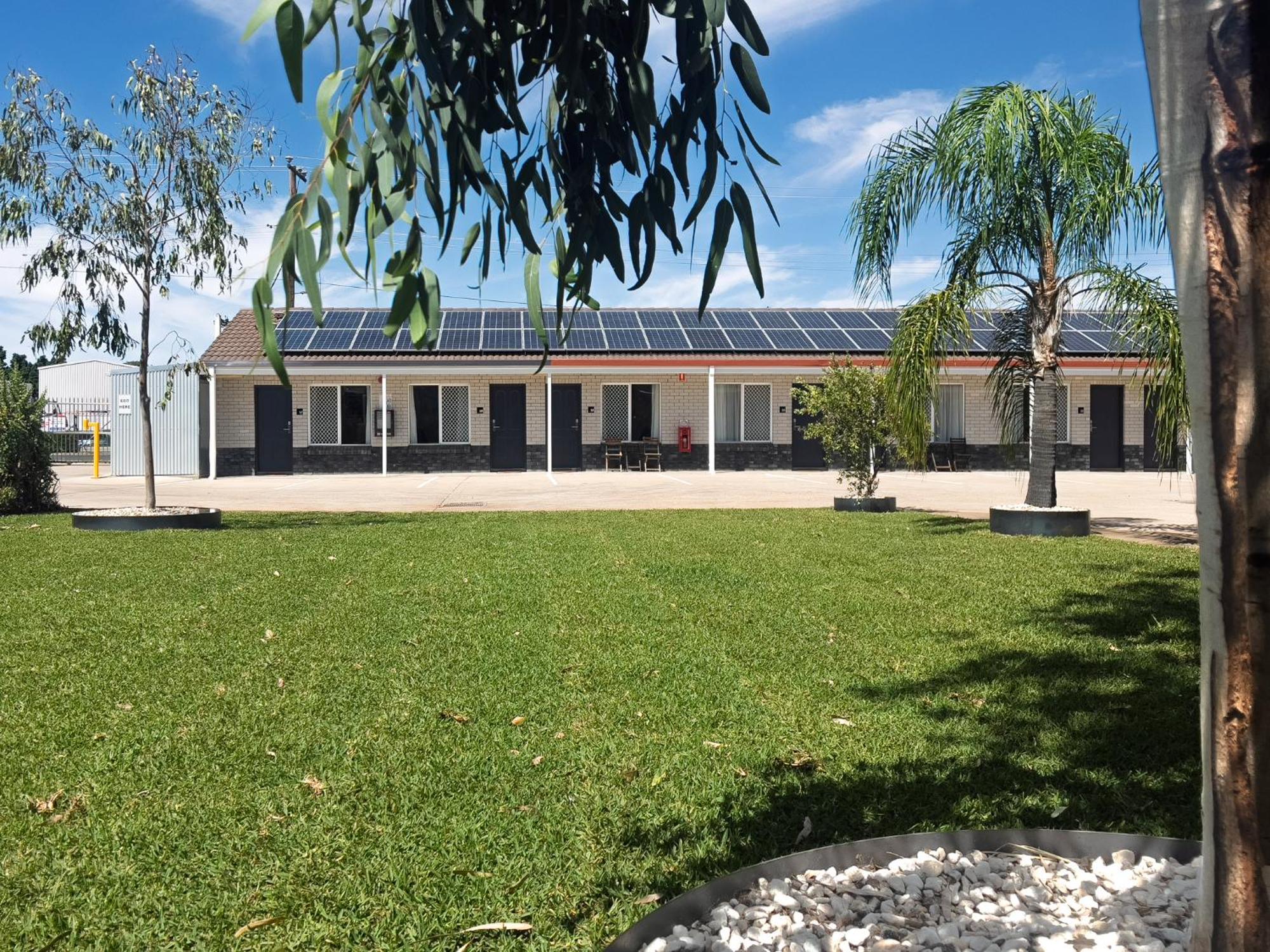 The Phoenix Artesian Spa Resort And Accommodation Moree Exterior photo